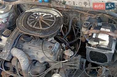 Седан Mazda 323 1987 в Одесі