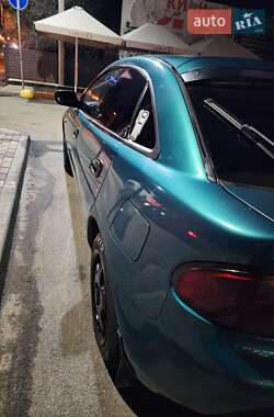 Хетчбек Mazda 323 1995 в 