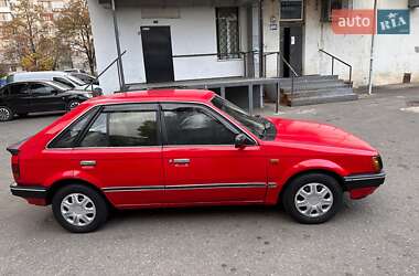 Хетчбек Mazda 323 1988 в Одесі