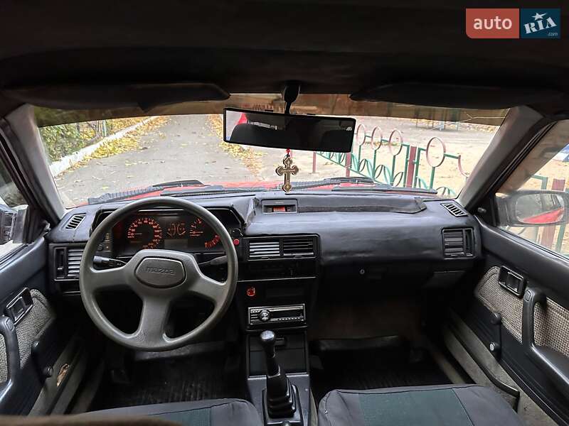 Хэтчбек Mazda 323 1988 в Одессе фото 11 Хэтчбек Mazda 323 1988 в Одессе