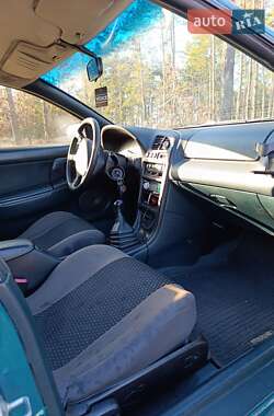 Хэтчбек Mazda 323 1996 в Киеве