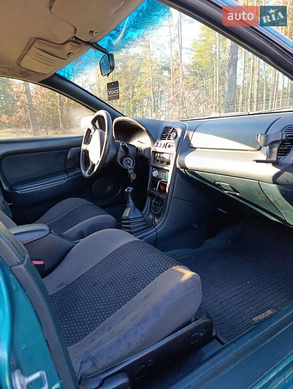 Хэтчбек Mazda 323 1996 в Киеве