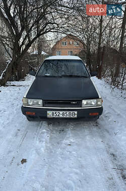 Хетчбек Mazda 323 1986 в Понінці