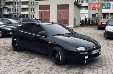 Седан Mazda 323 1995 в Львові