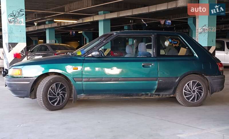 Хэтчбек Mazda 323 1992 в Киеве фото 6 Хэтчбек Mazda 323 1992 в Киеве