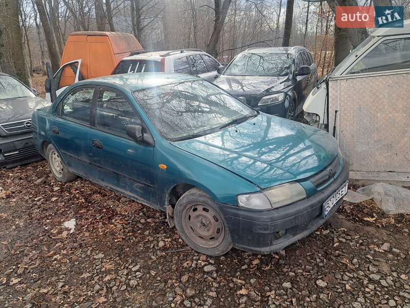 Седан Mazda 323 1996 в Львове