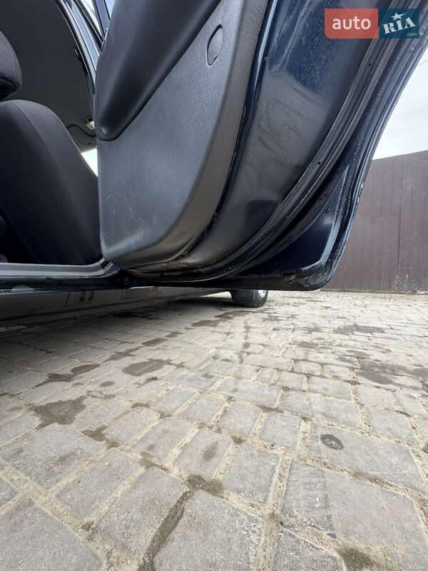 Седан Mazda 323 1997 в Одессе фото 17 Седан Mazda 323 1997 в Одессе