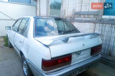 Седан Mazda 323 1987 в Обухові