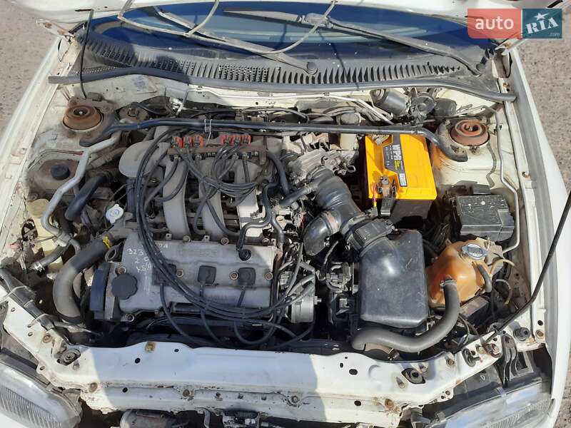 Хэтчбек Mazda 323 1995 в Кривом Роге