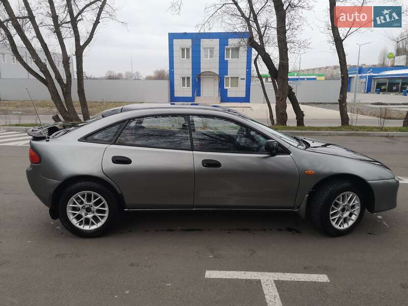 Хэтчбек Mazda 323 1996 в Черкассах