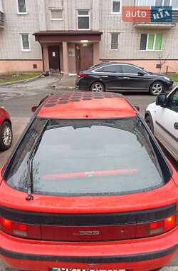 Седан Mazda 323 1991 в Вараші