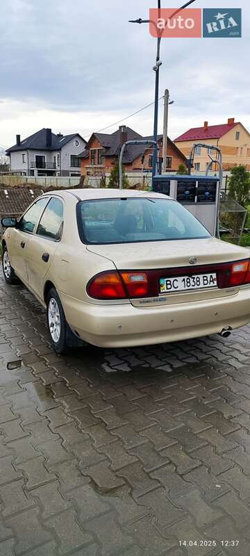 Mazda 323 1996