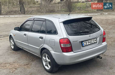 Хэтчбек Mazda 323 2002 в 