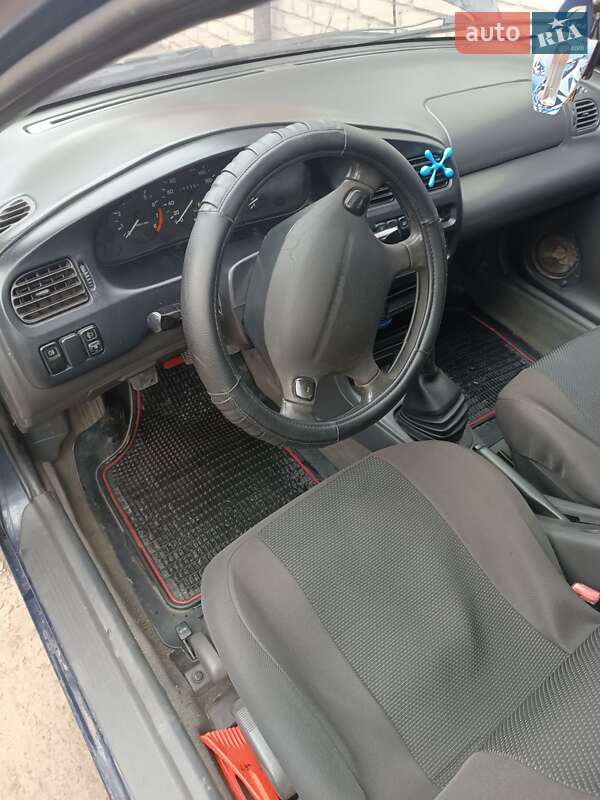 Седан Mazda 323 1997 в Шептицькому фото 11 Седан Mazda 323 1997 в Шептицькому