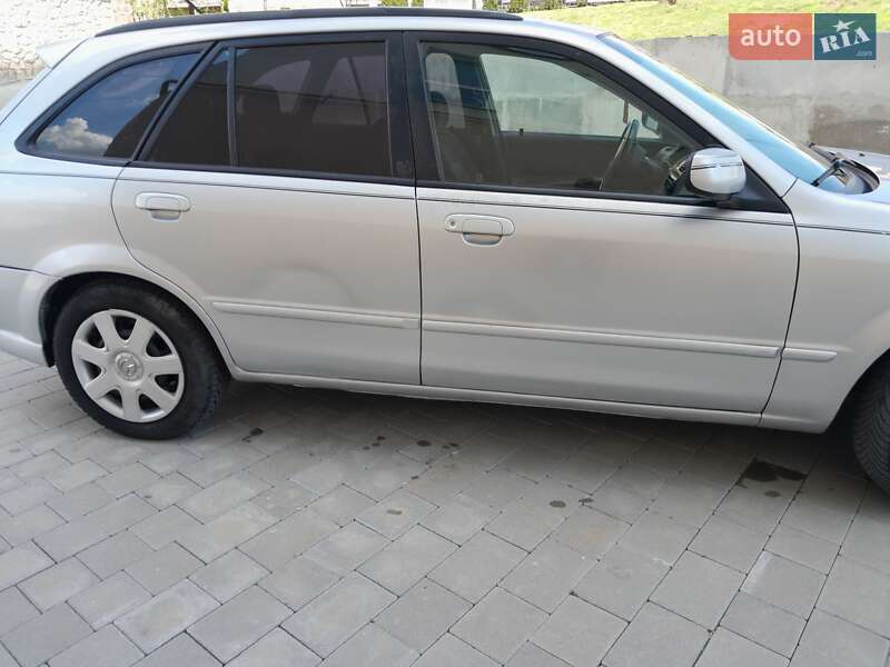 Хэтчбек Mazda 323 2001 в Тернополе