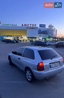 Хэтчбек Mazda 323 1998 в 