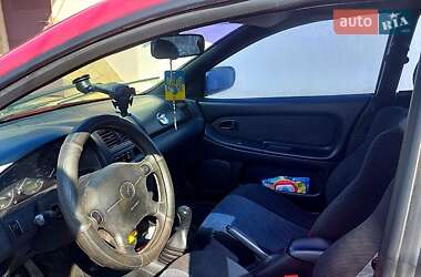 Хэтчбек Mazda 323 1998 в 