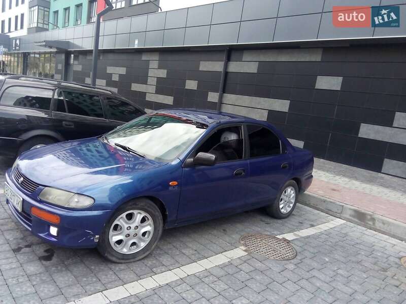 Mazda 323 1996