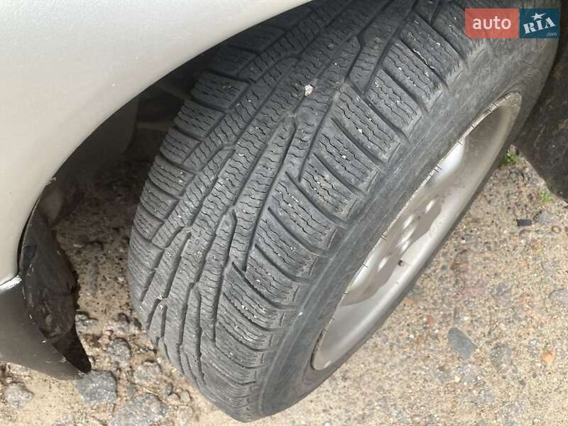 Хетчбек Mazda 323 1997 в Вінниці