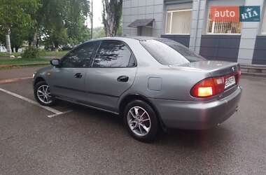 Седан Mazda 323 1995 в 