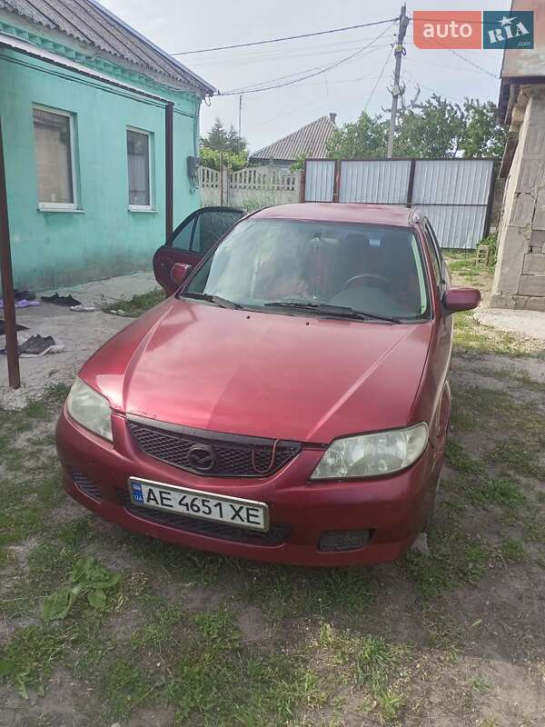 Mazda 323 2002