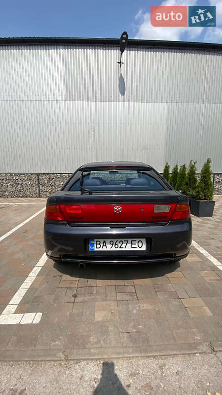 Седан Mazda 323 1998 в Киеве