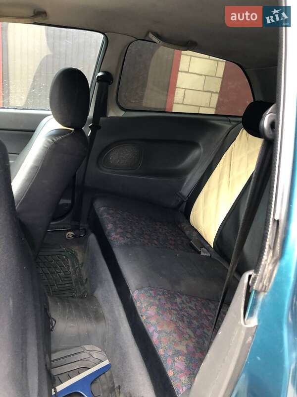 Хэтчбек Mazda 323 1997 в Киеве фото 4 Хэтчбек Mazda 323 1997 в Киеве