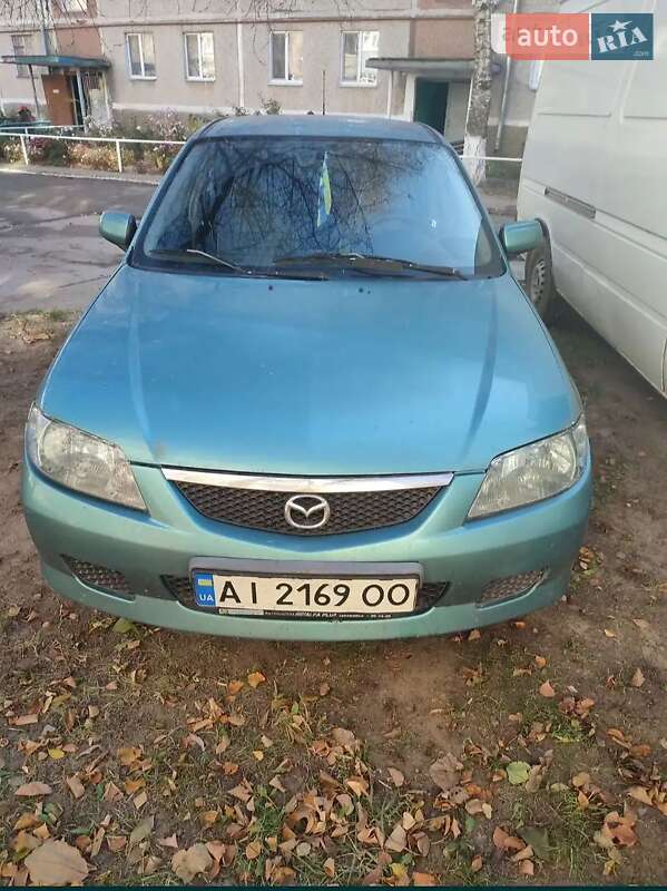 Mazda 323 2002