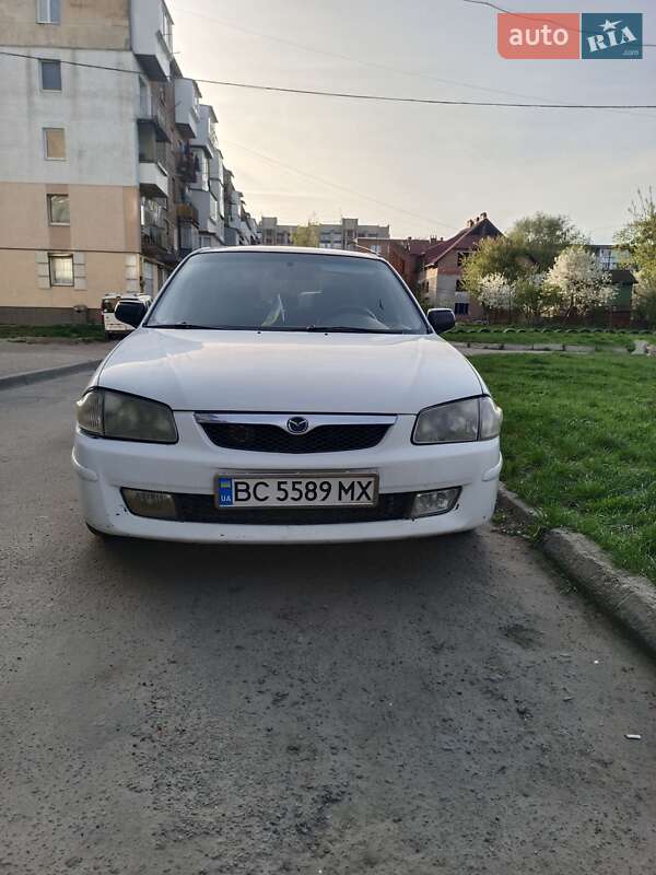 Mazda 323 1999