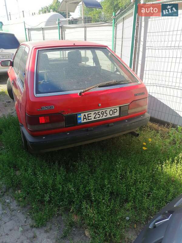 Хэтчбек Mazda 323 1988 в Днепре