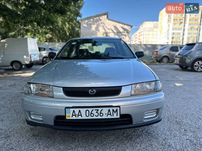 Седан Mazda 323 1998 в Белой Церкви