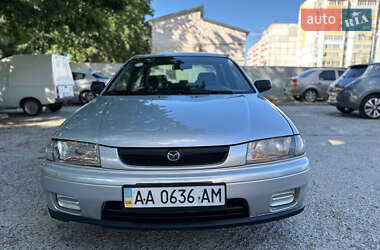 Седан Mazda 323 1998 в 