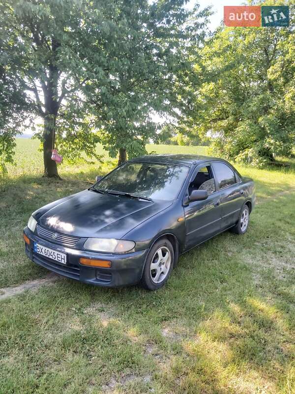 Седан Mazda 323 1995 в Хмельницком