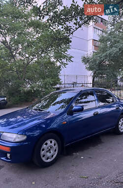 Седан Mazda 323 1997 в 