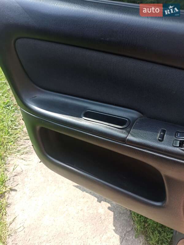 Седан Mazda 323 1998 в Белой Церкви фото 12 Седан Mazda 323 1998 в Белой Церкви