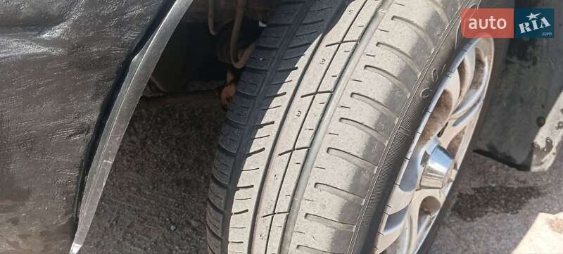 Хэтчбек Mazda 323 1989 в Житомире