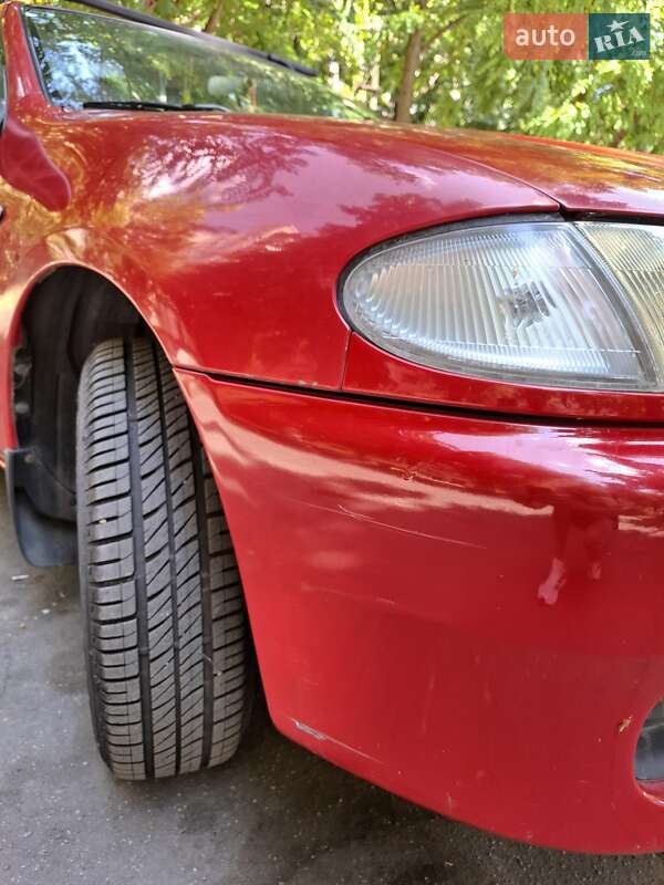Седан Mazda 323 1996 в Одессе
