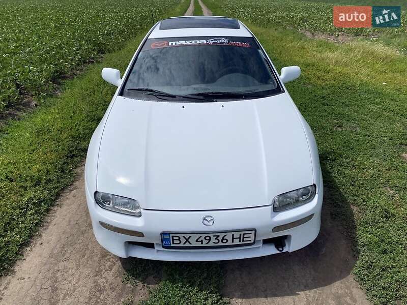 Хэтчбек Mazda 323 1995 в 