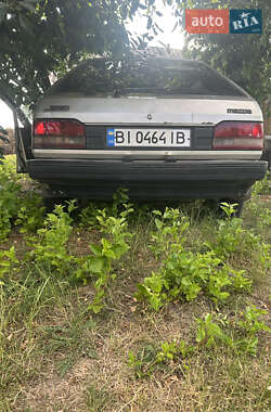 Хэтчбек Mazda 323 1988 в 