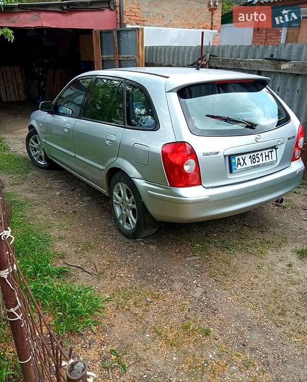 Хэтчбек Mazda 323 2002 в Харькове