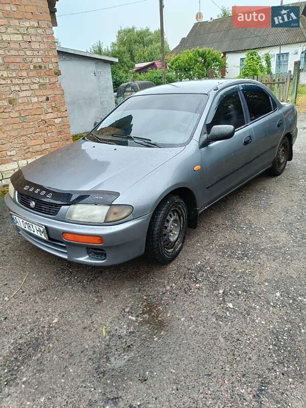 Mazda 323 1995
