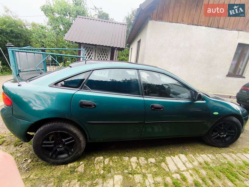 Хэтчбек Mazda 323 1996 в Глыбокой