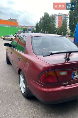 Седан Mazda 323 1996 в 