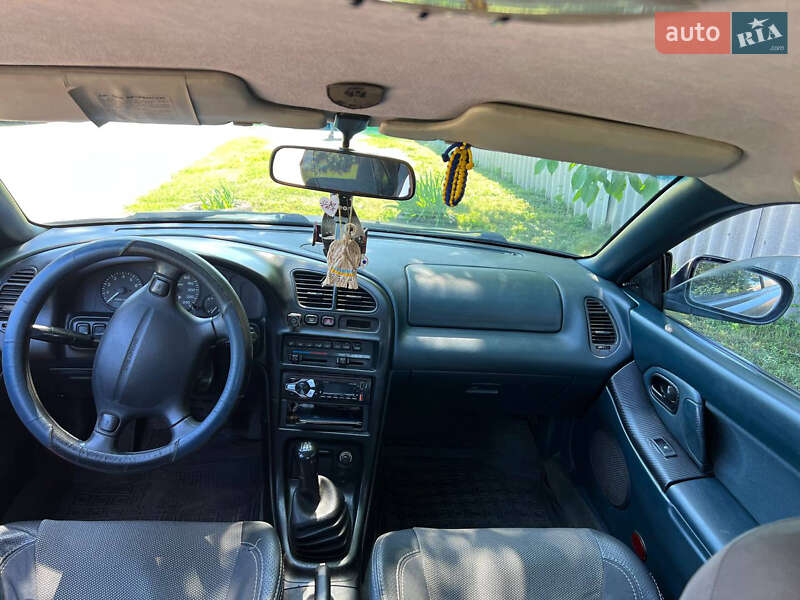 Хетчбек Mazda 323 1995 в Конотопі