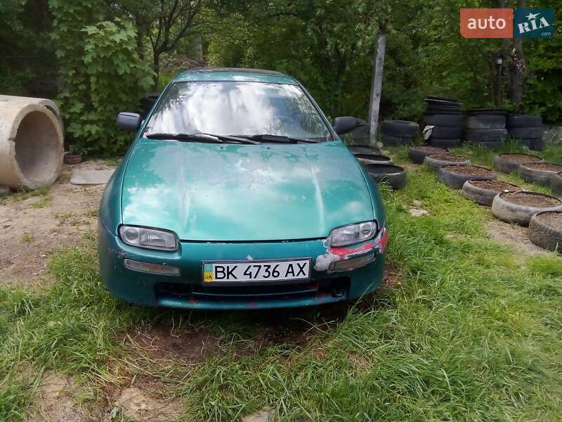 Хетчбек Mazda 323 1995 в Чернівцях