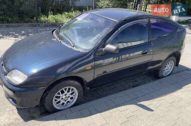 Хэтчбек Mazda 323 1995 в 