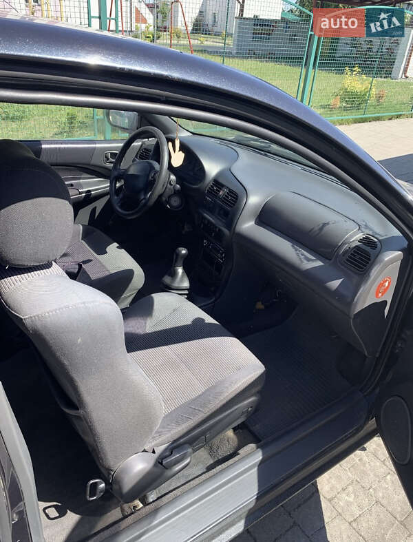 Хэтчбек Mazda 323 1995 в Львове