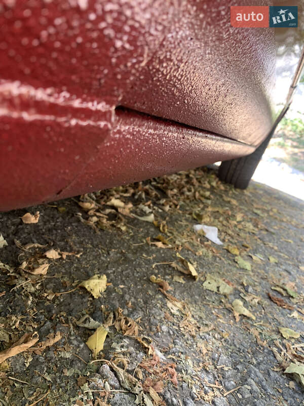 Хетчбек Mazda 323 1999 в Києві