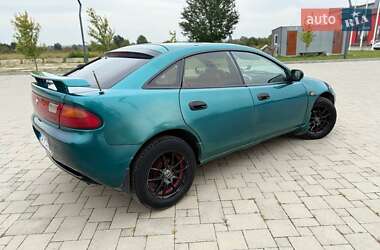 Хэтчбек Mazda 323 1996 в 