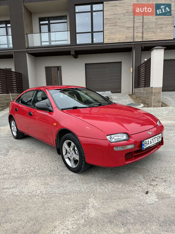Mazda 323 1995